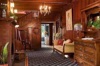 ***** فندق مبيت وإفطار فكتوريا Abbeymoore Manor كندا